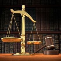 Justice moins de voix de recours