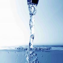 Qualité de l’eau du robinet en France: La protection de la ressource va « à vau l’eau » !